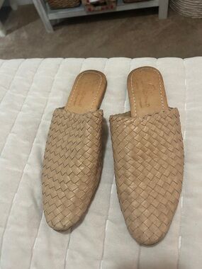 Skemo leather woven slides